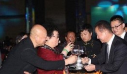 陈丽华爆料一家三代视频,陈丽华一家三代同堂温馨视频曝光