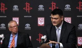 外国媒体爆料姚明视频,外国媒体揭秘篮球巨星不为人知的一面